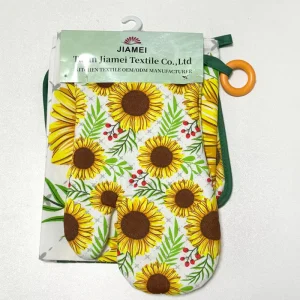 Cotton Classic Style Kitchen Textiles 3-Piece Set Dishwasher Microwave Safe Eco-Friendly Oven Gloves Pot Pads Tea Towels