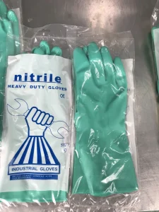 Factory CE Certified Green Waterproof Acid Resistant Nitrile Industrial Gloves for Kitchen and Food Service