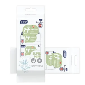 Factory Super Soft Moist Mini Clean Wipes Alcohol Free PH Balanced 14x16cm for Sensitive Skin Cleansing