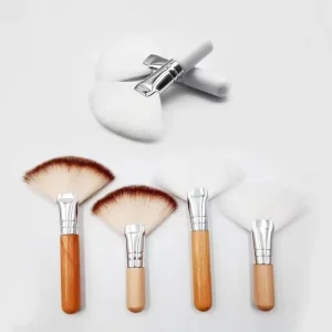 Mini Gentle Esthetician Cleaning Cosmetic Small White Short Wooden Handle Synthetic Fiber Fan Brushes for Facial