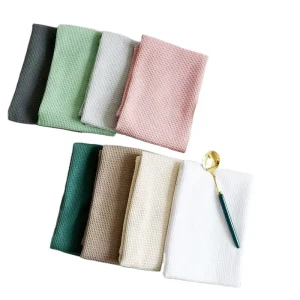 Solid Color Soft Microfiber Waffle Weave Kitchen Towel Customized Embroidery logo Absorbent Home Use Cleaning Cloth