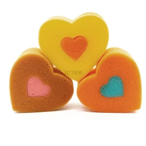 Trending Product Professional Factory Heart Shape Sponge Bath Kitchen Household Items